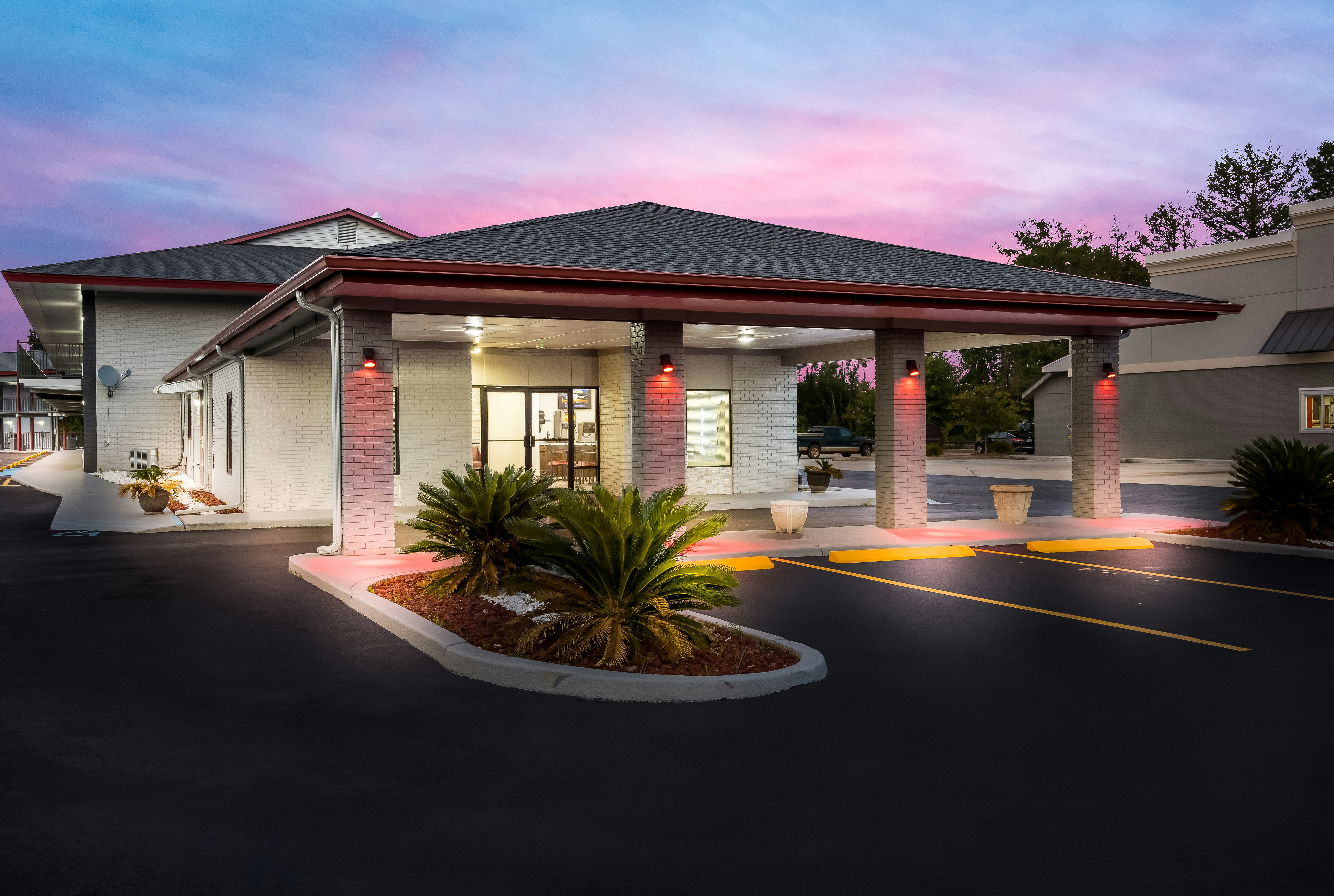 Serena Inn 2/23