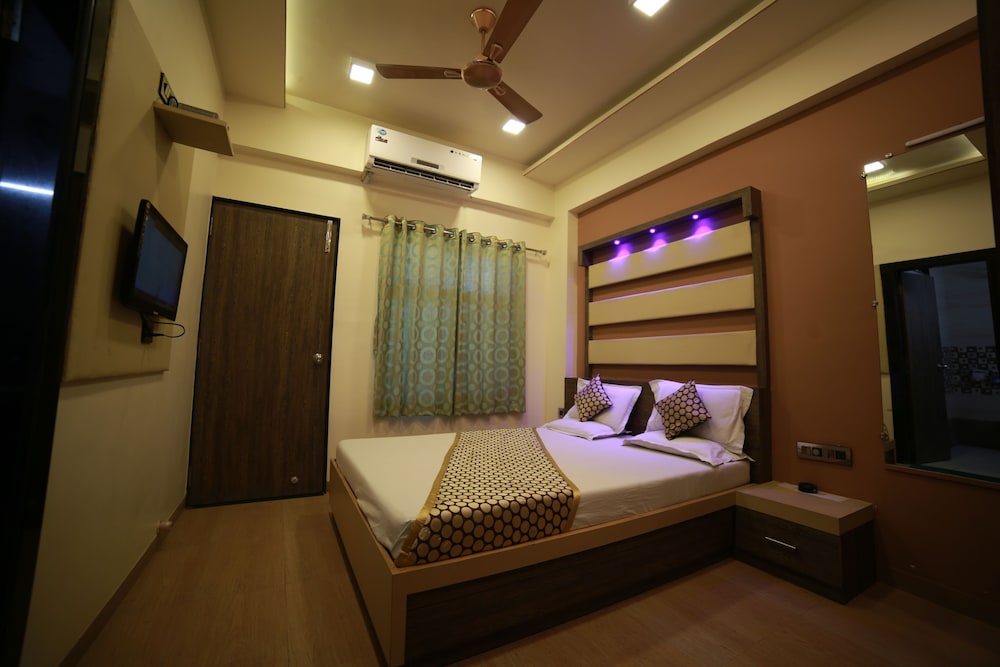 HOTEL VISHRAM 10/45