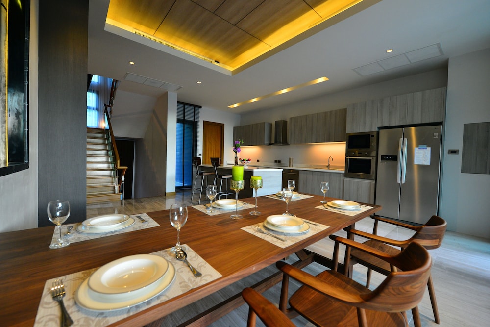 Bukit Pool Villas 26/44