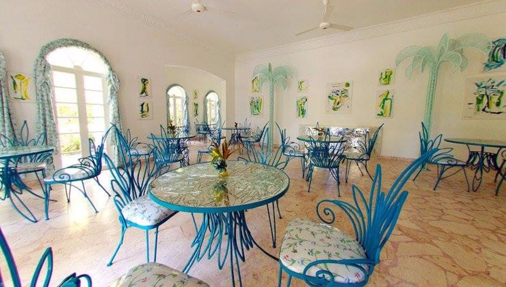 Jamaica Palace Hotel 52/66