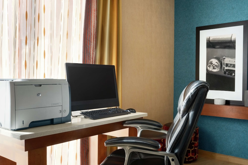 Hampton Inn Phoenix/Chandler 36/40