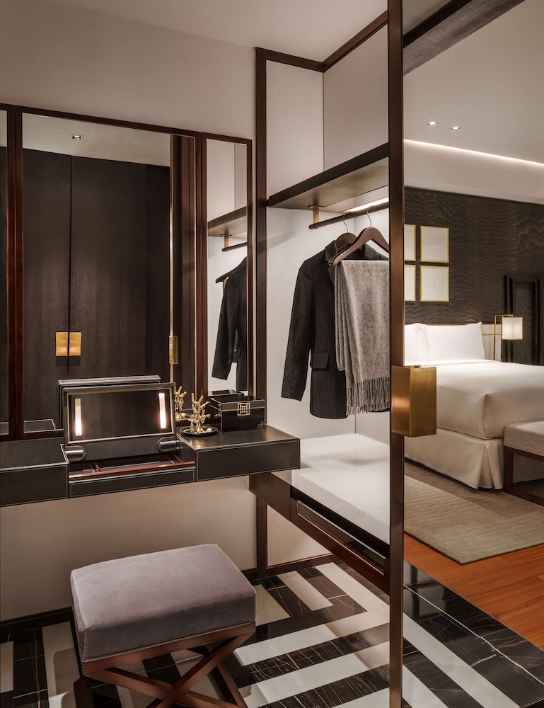 Fairmont Wuhan 66/67