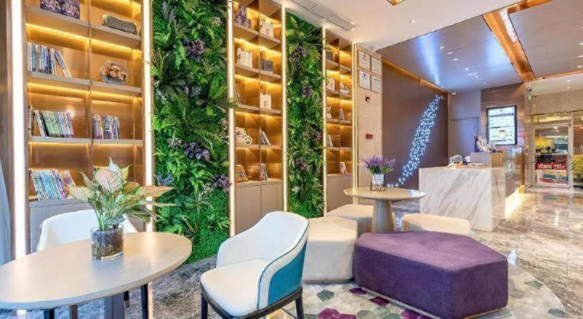 Lavande Hotel (Zhongshan Lihe Plaza) 38/44