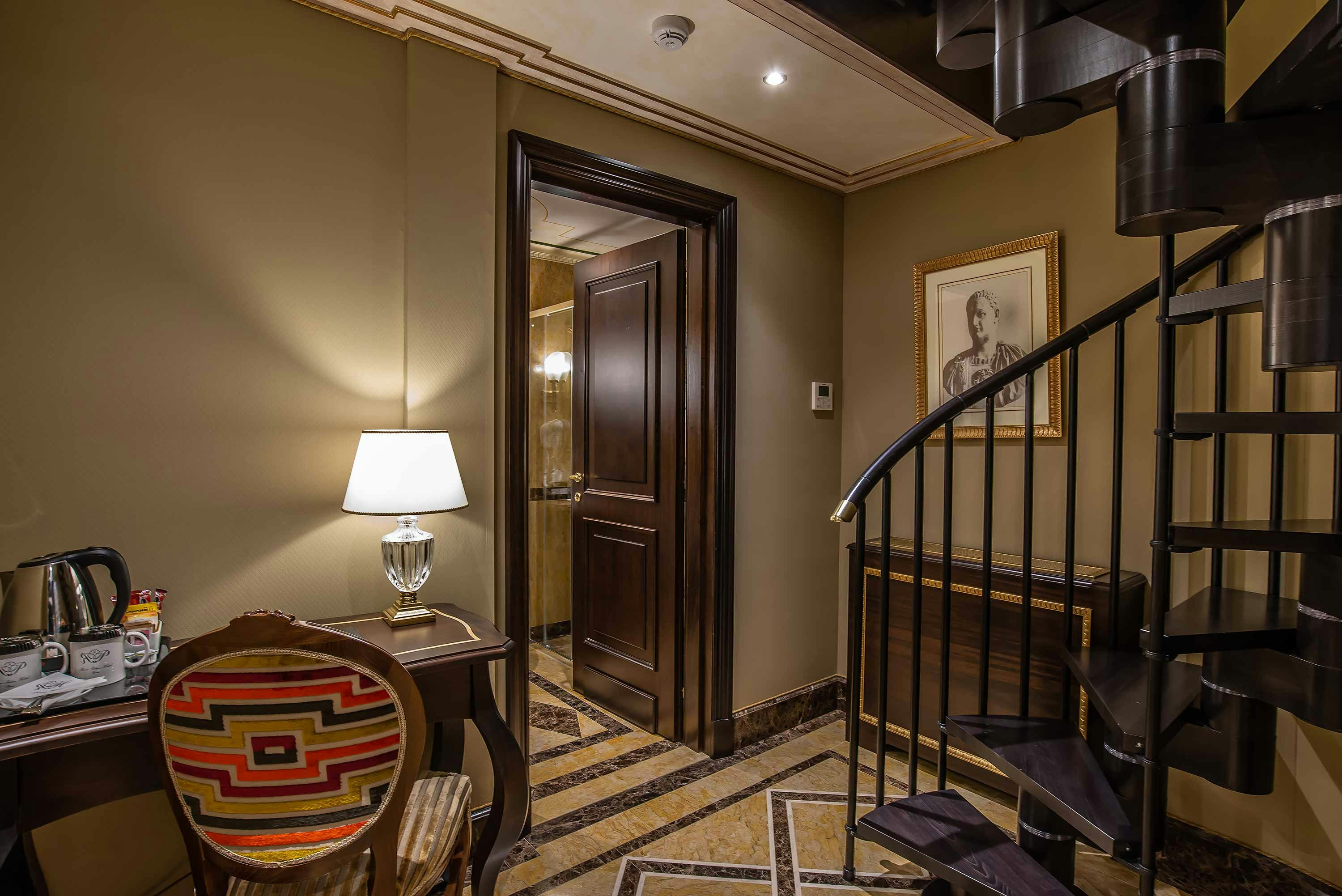 River Palace Hotel 19/43