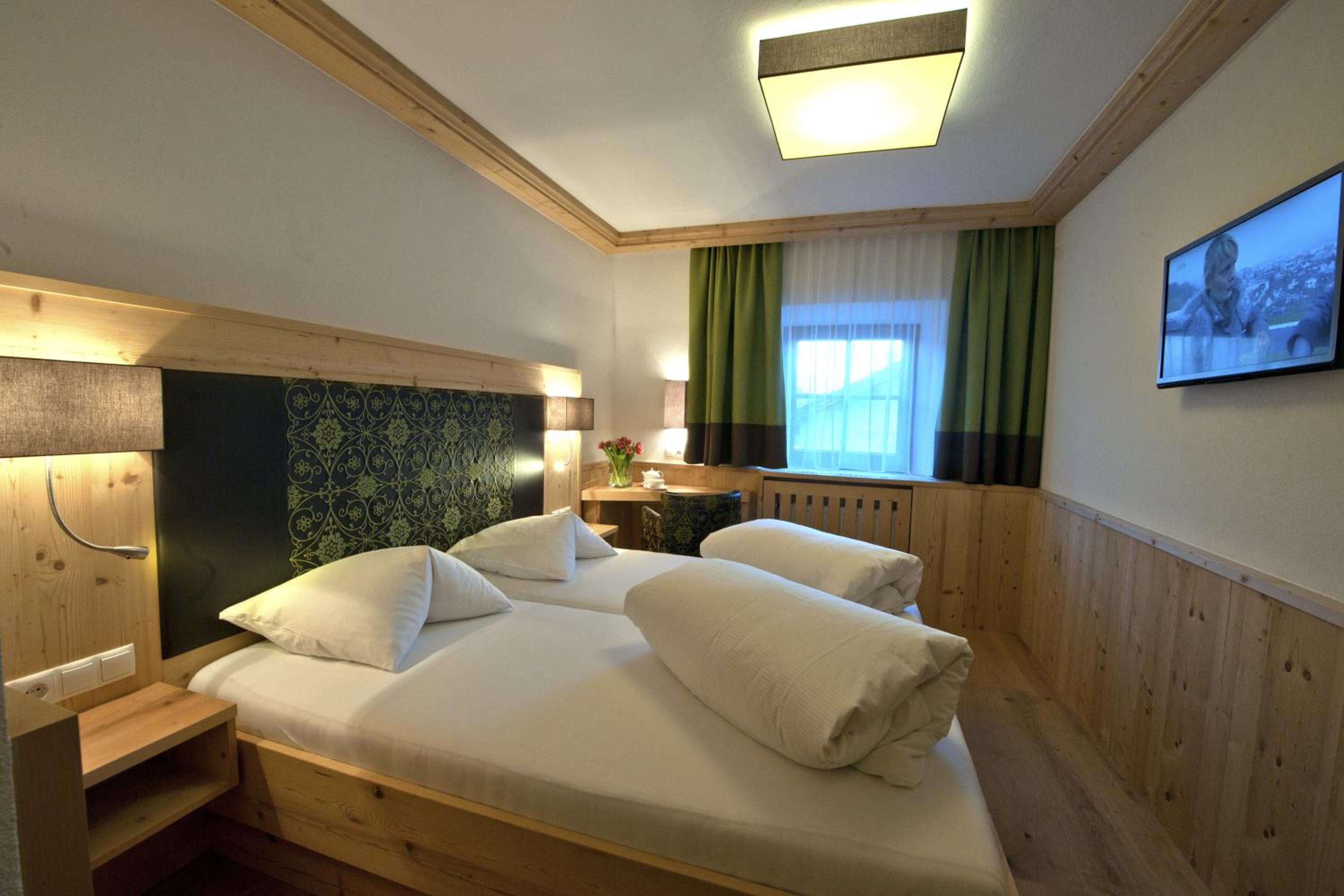 Room, King Bed
