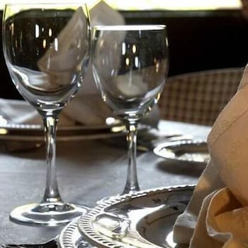 Alhama Hotel 32/64