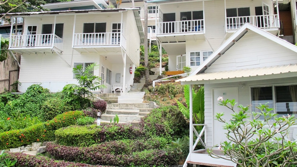 HOTEL UPHILL COTTAGE 27/30