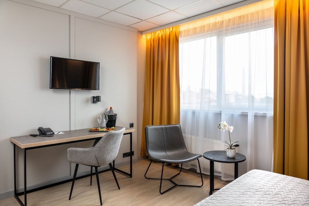 Metropol Hotel 51/59