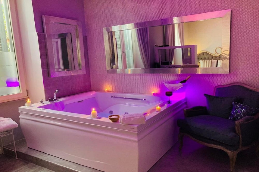 Corso Boutique Luxury Rooms 48/48