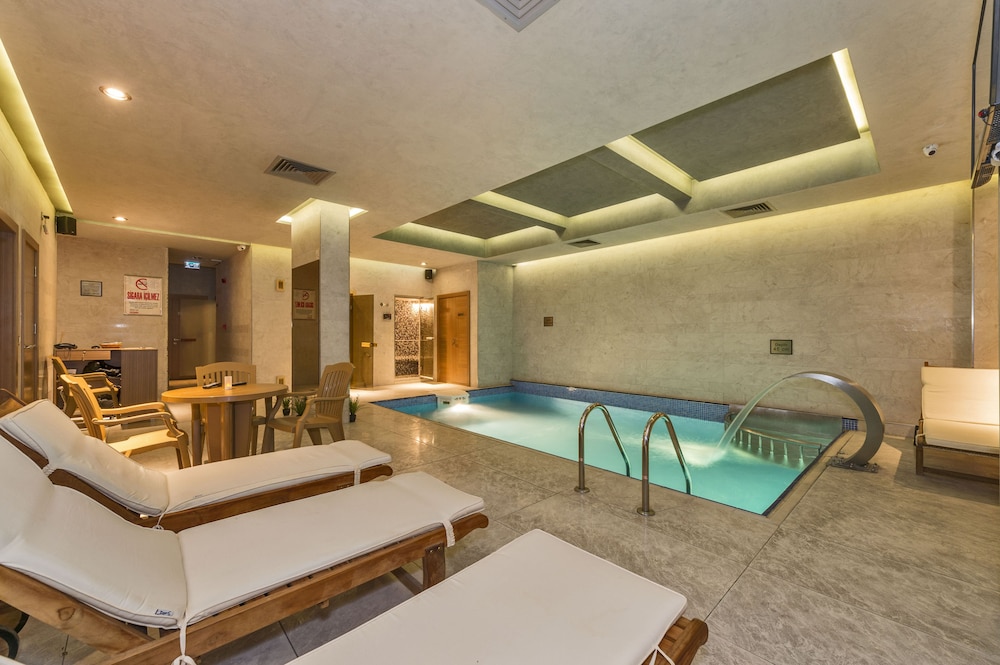 The Meretto Hotel Istanbul 44/66