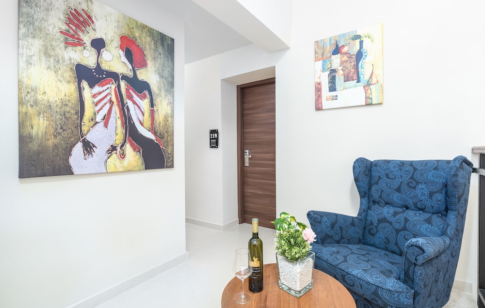 Hotel Dua Residence 2/50