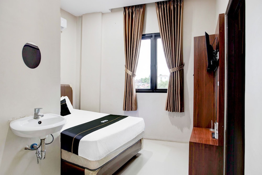 Hotel O Balikpapan near Siloam Hospital formerly Syafla Guest House 24/45