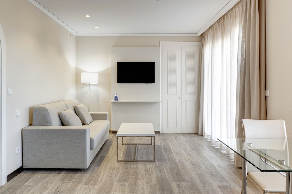 Hotel Oliva Nova Beach Golf 44/63