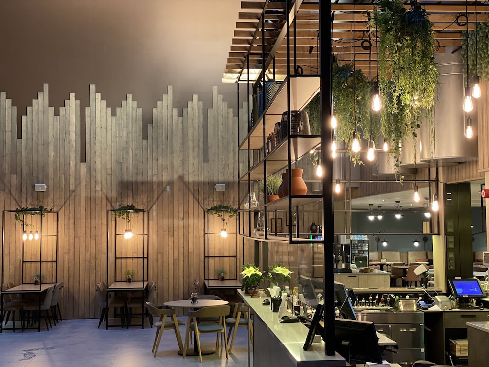 restaurant-cafeteria