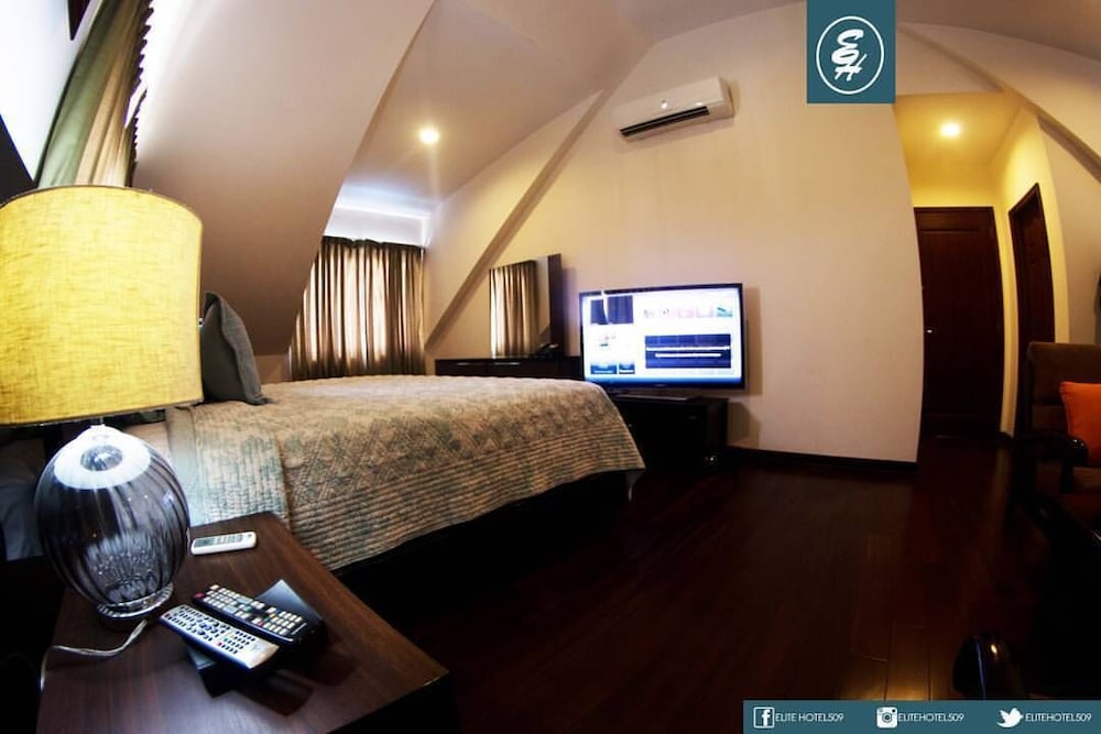Elite Hotel 21/42