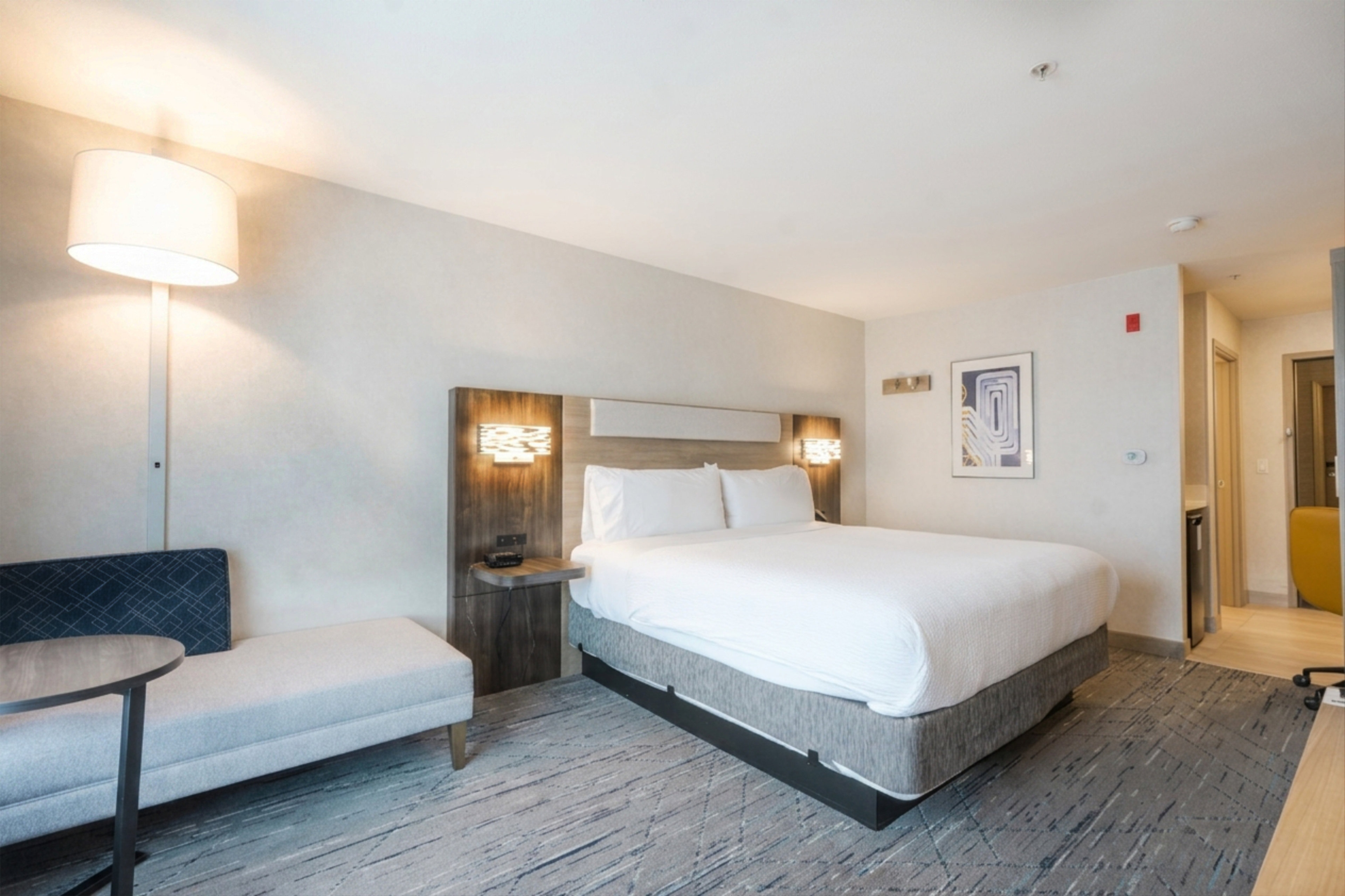 Holiday Inn Express Bothell 17/50