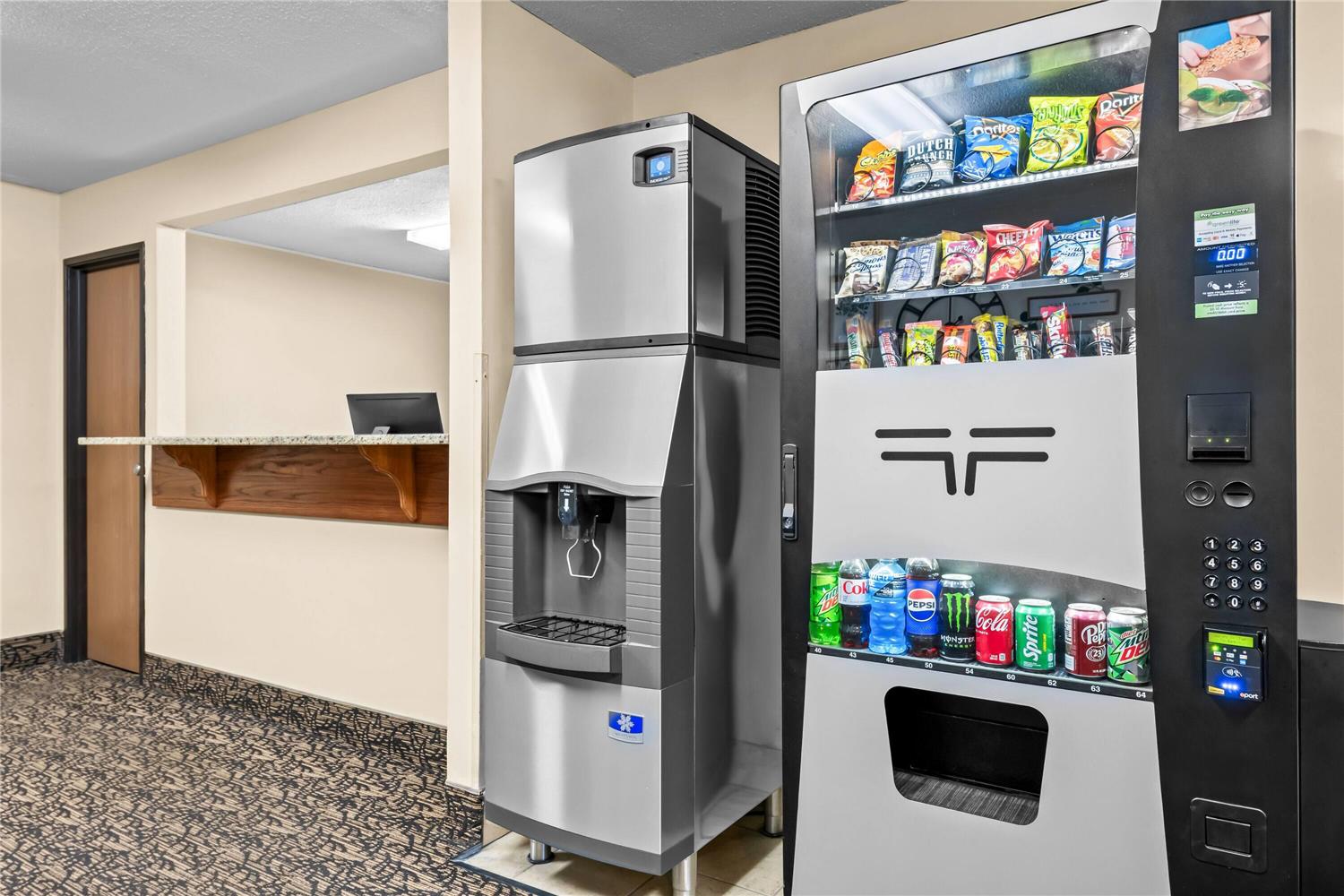 Super 8 By Wyndham Alexandria Mn 7/13