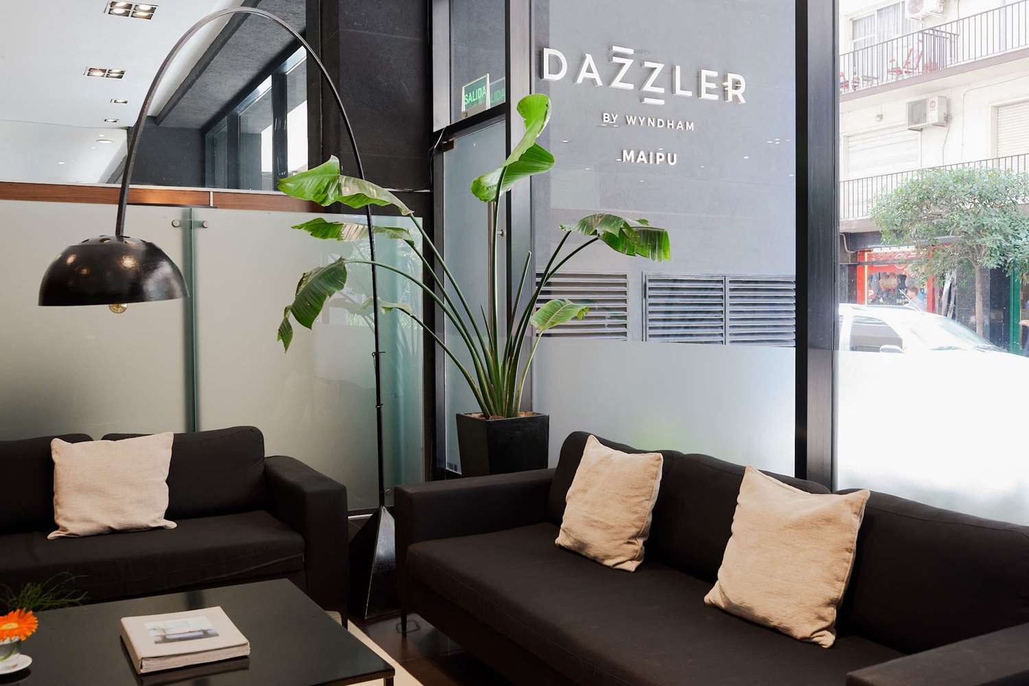 Dazzler by Wyndham Buenos Aires Maipu 49/76