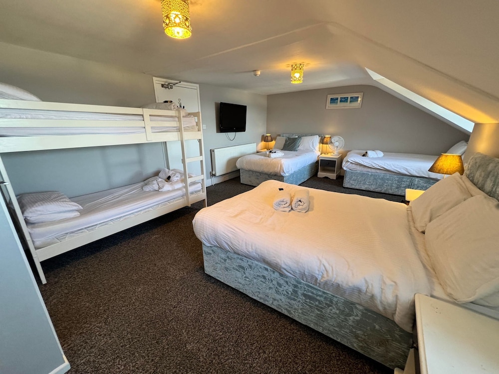 Hotel Mon Ami 26/72