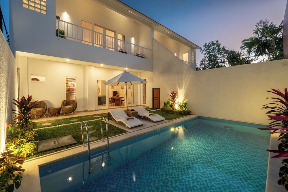 Hevea Villas 27/54