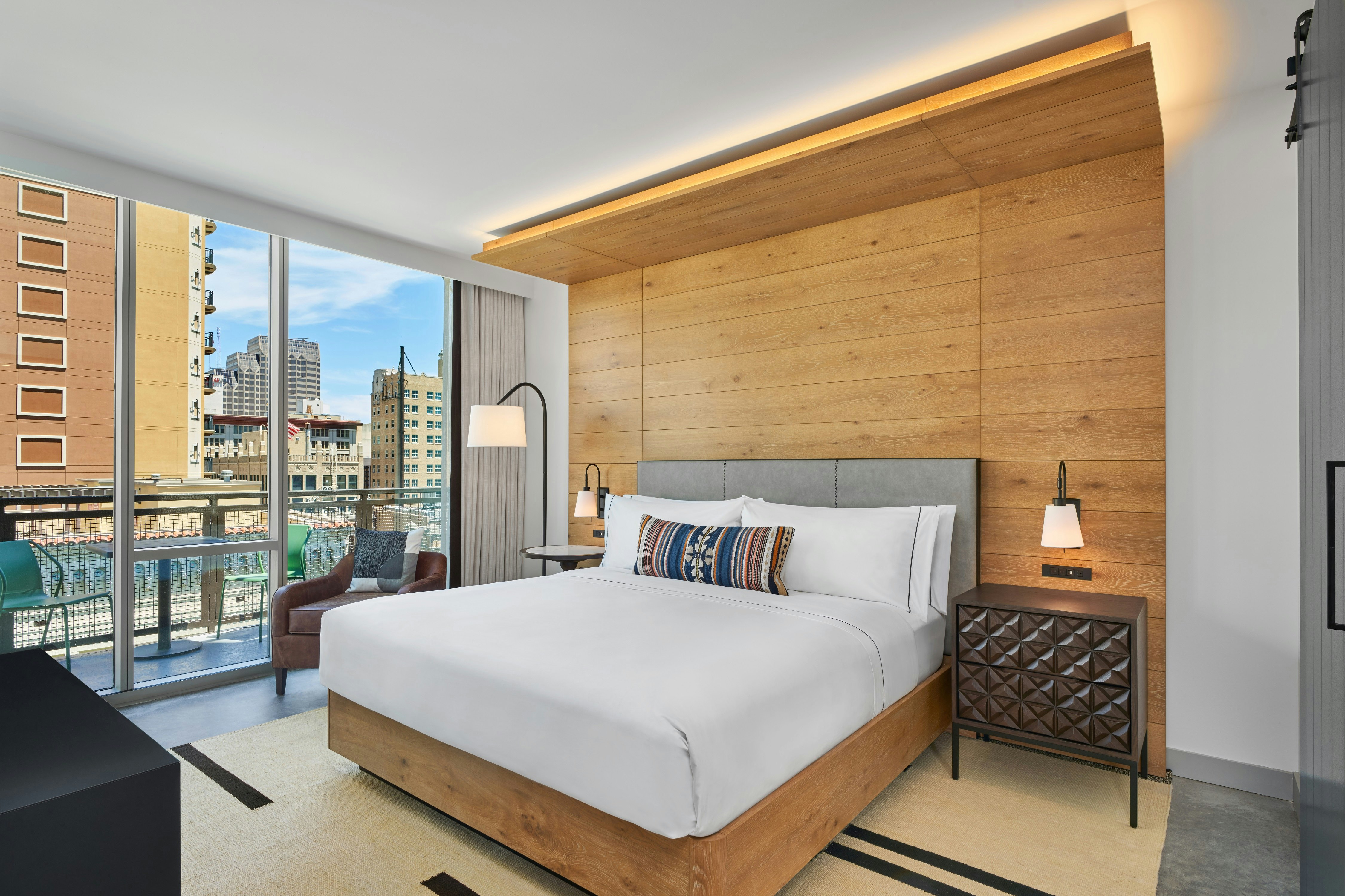 River, Suite, King Bed