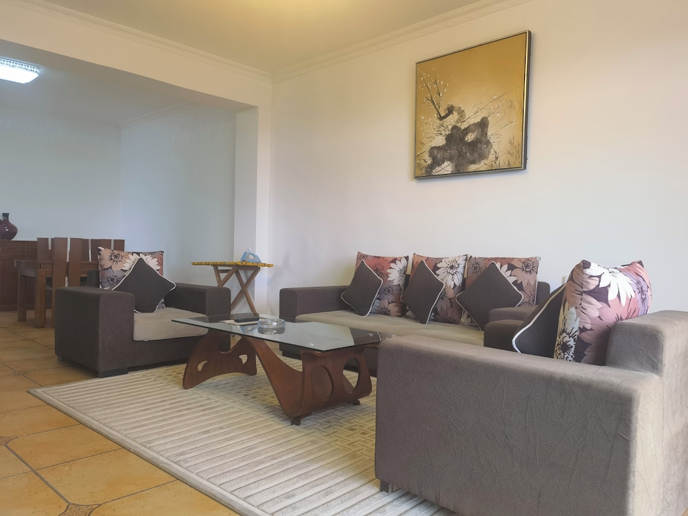 Chateau Towers Hotel Apartment 19/33