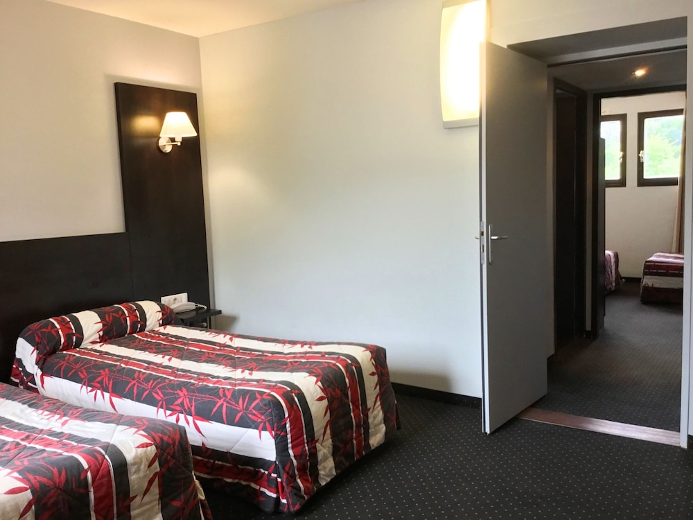 HOTEL ALLIANCE LOURDES 15/63