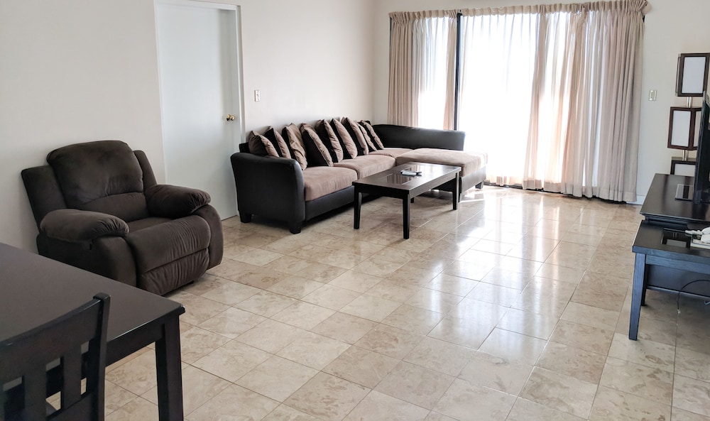 Bayview Hotel Guam 26/50
