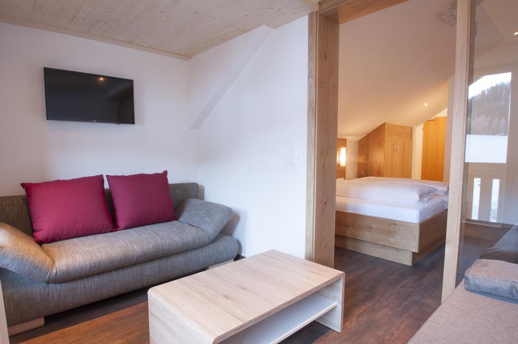 Erlebnishotel Fendels 15/22