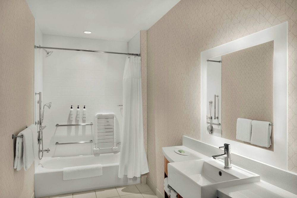 جناح بسريرين كوين بإطلالة على المتنزه مع سرير سحّاب إضافي، Springhill Suites Chicago Southeast Munster In 4/5
