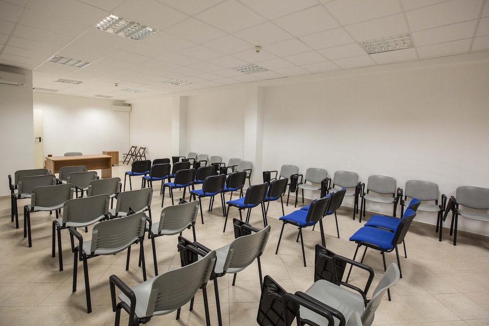 Istituto Piccole Ancelle Di Cristo Re 37/41