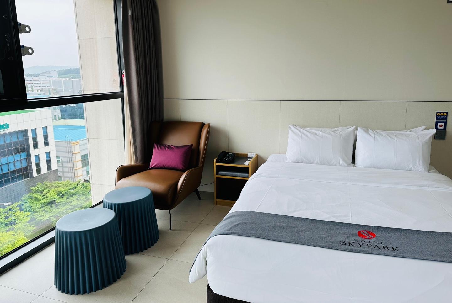 Room, Double Bed, Accessible