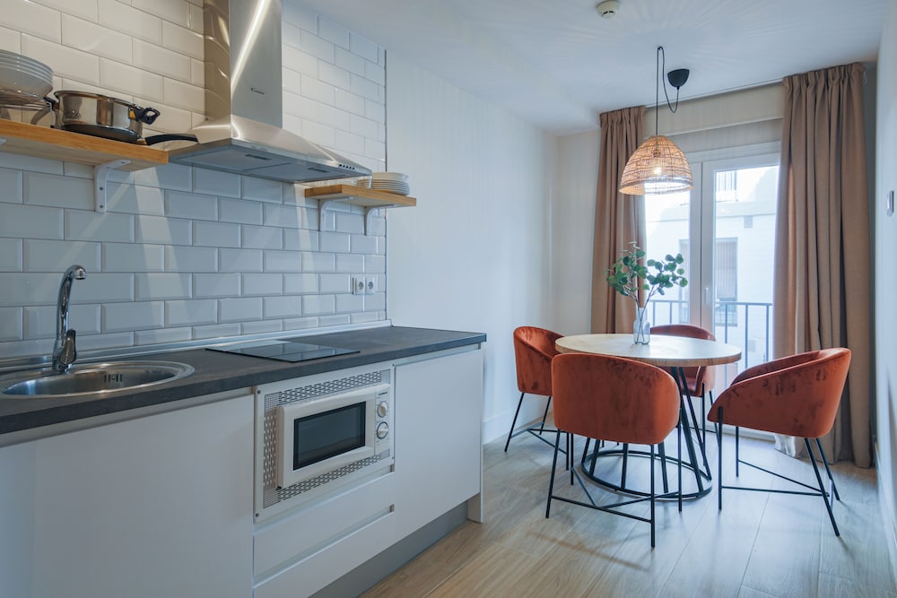 Apartamentos Magna Sevilla 49/68