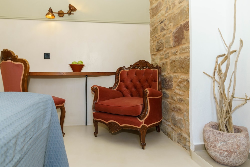 VOULAMANDIS HOUSE 22/72