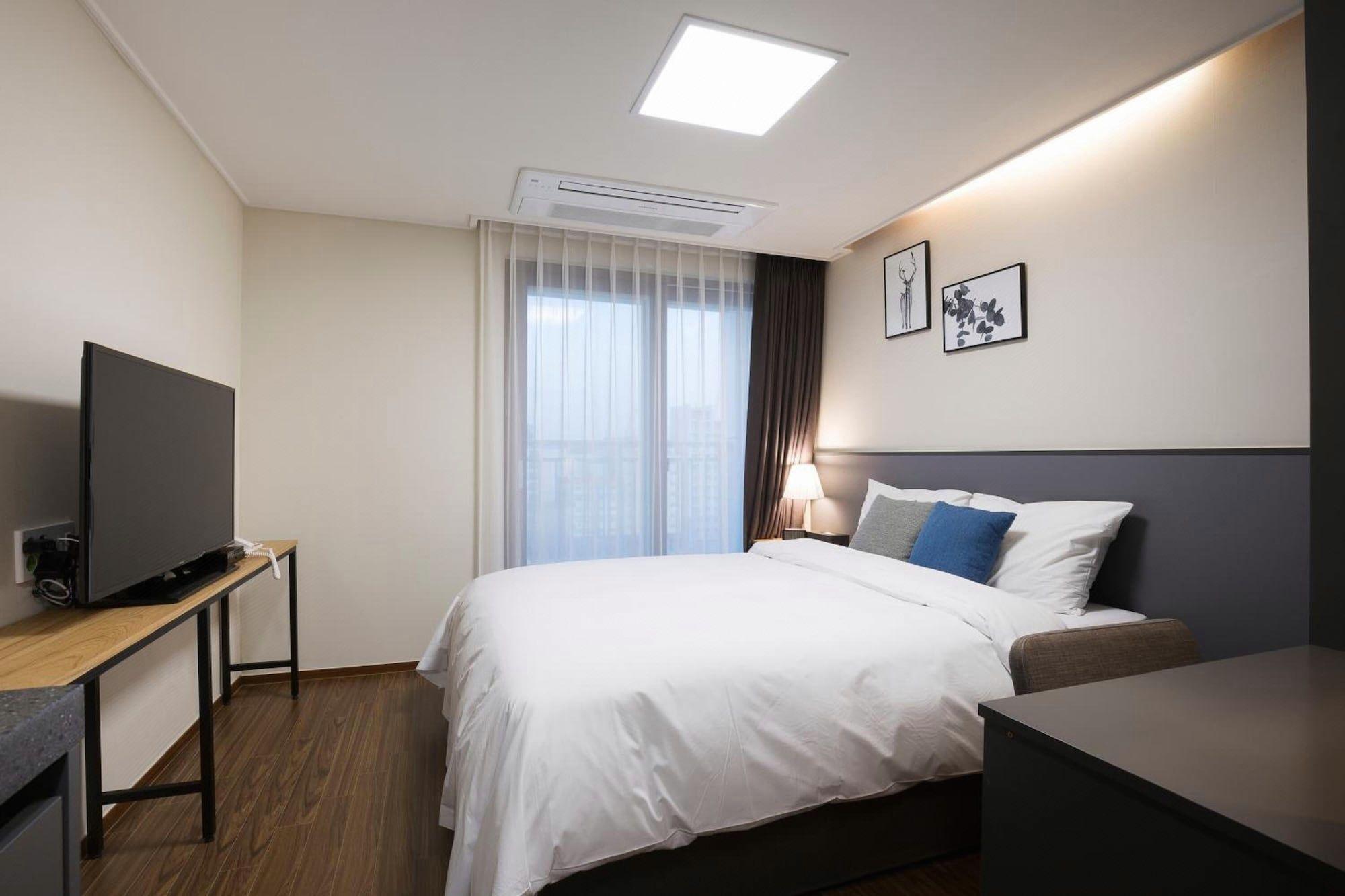 New Songtan Hotel 8/28
