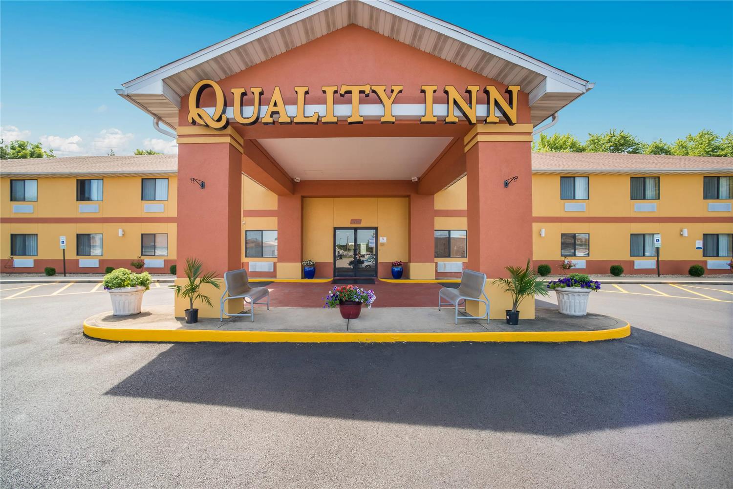 Quality Inn O'Fallon IL - St. Louis 13/13