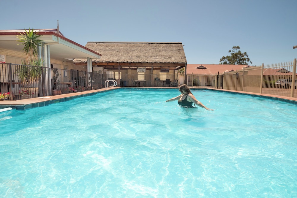Bunbury Apartment Motel 42/50