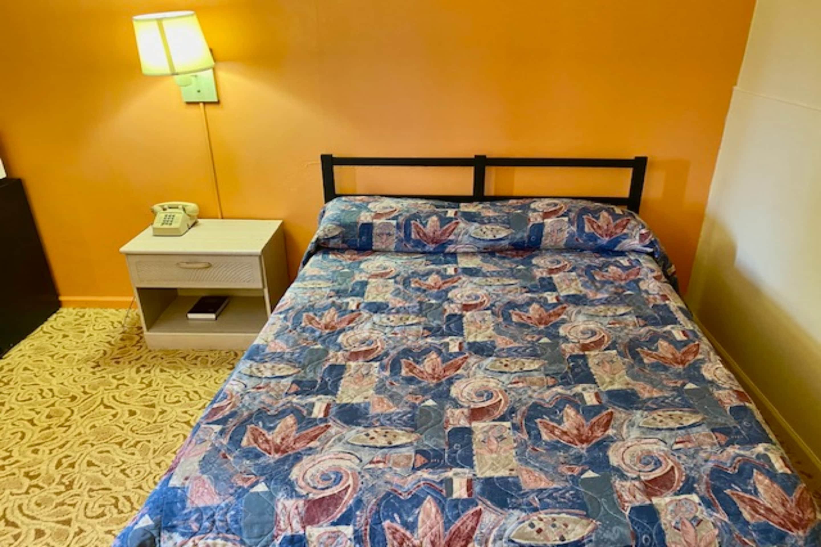 Red Carpet Inn & Suites Lima 46/64