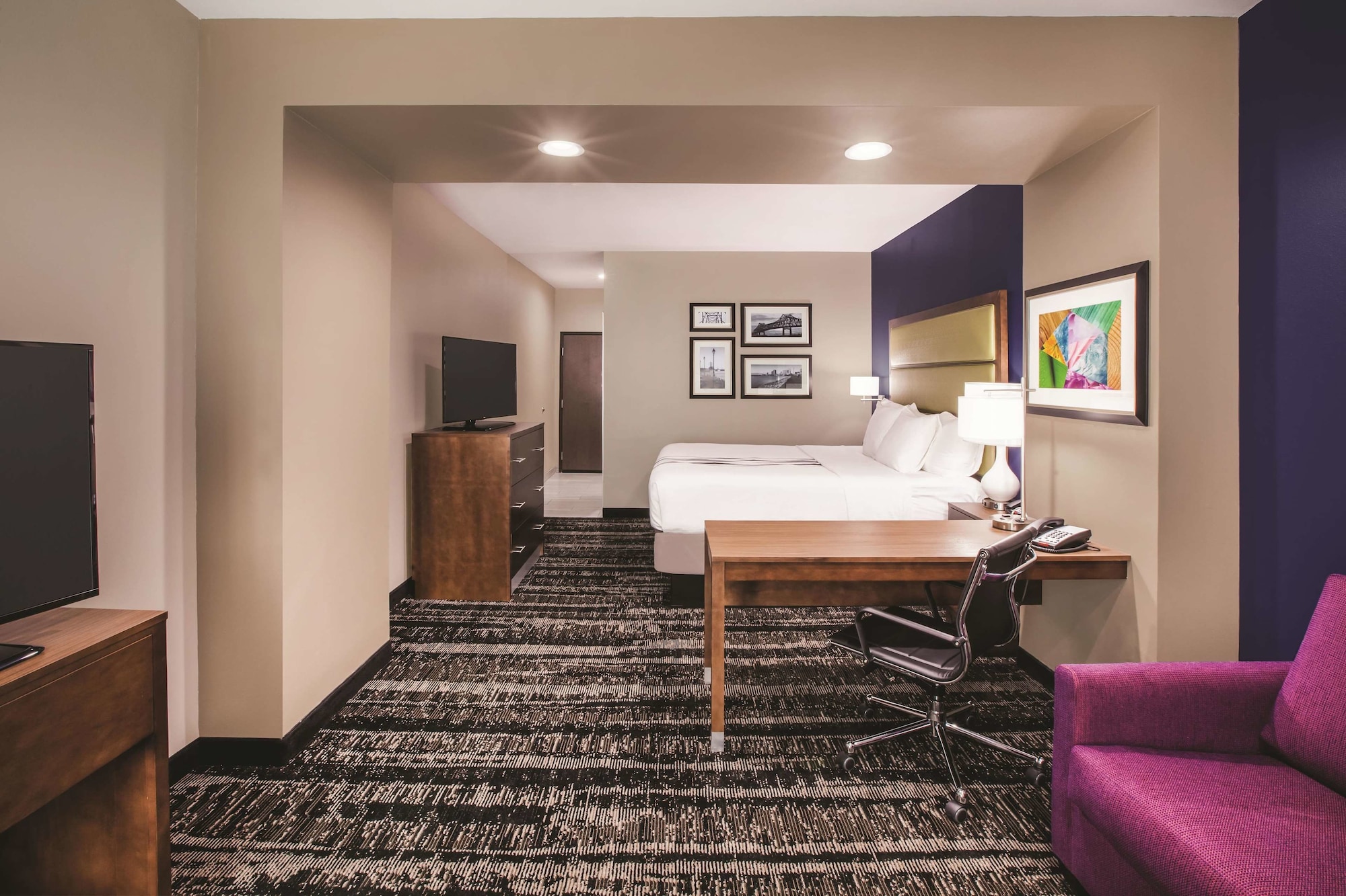 جناح استوديو ديلوكس بسرير كينج، La Quinta Inn & Suites by Wyndham Baton Rouge - Port Allen 3/5