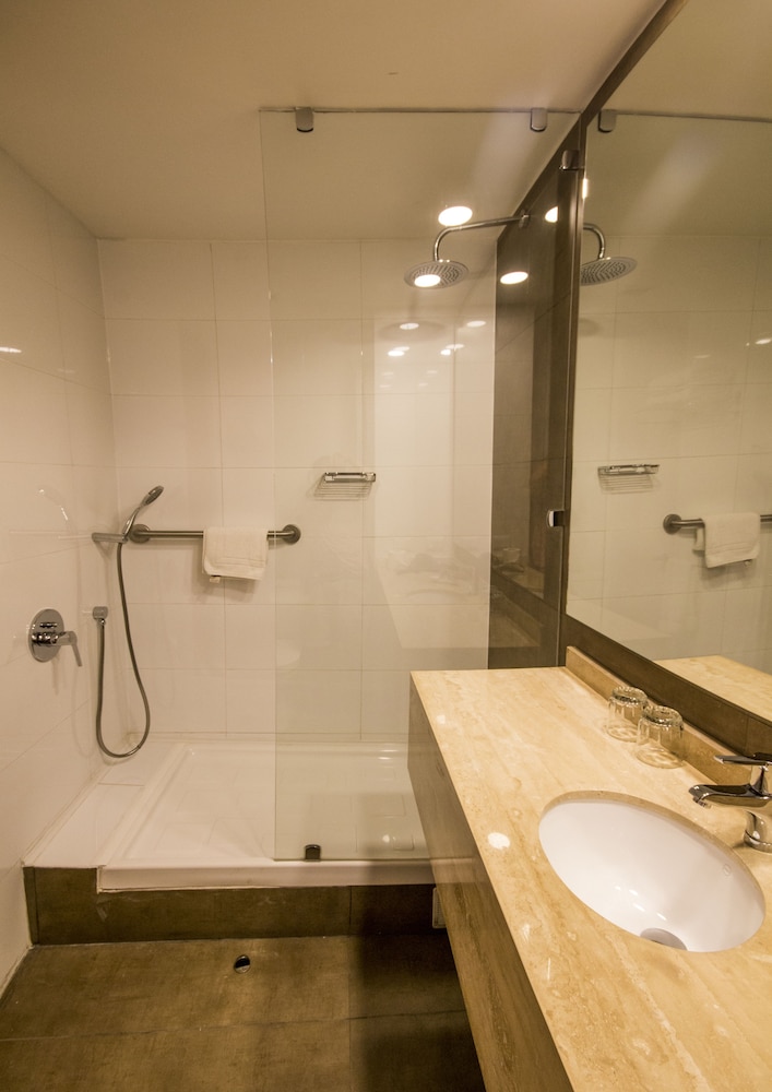 غرفة سوبيريور بسرير كينج بإطلالة على الحديقة، Hotel Mae 7/8