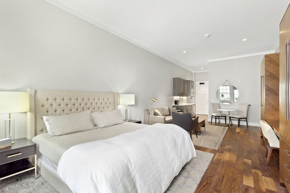 The Vanderbilt Hotel Suites 7/27