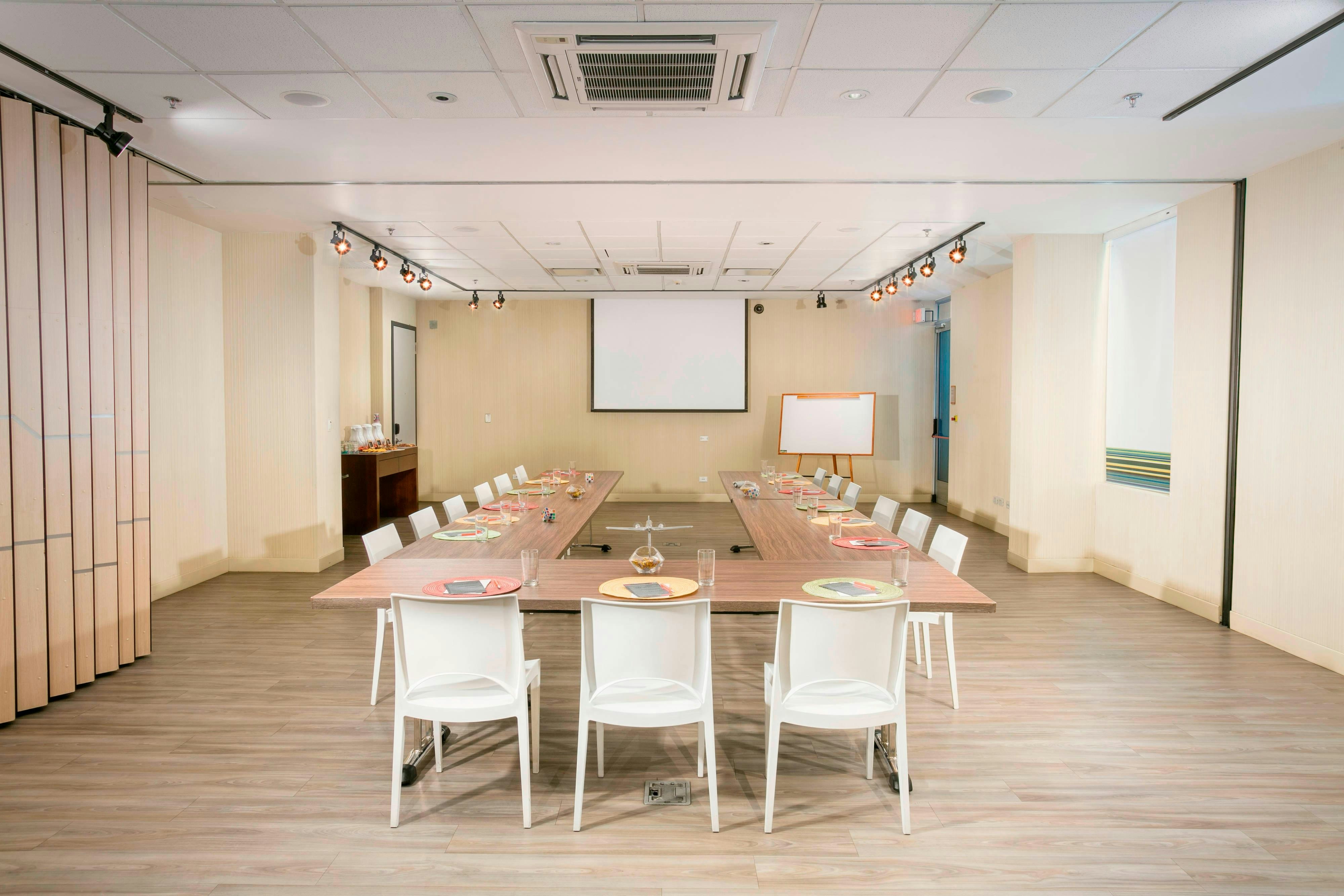 ALOFT BOGOTA AIRPORT 12/15