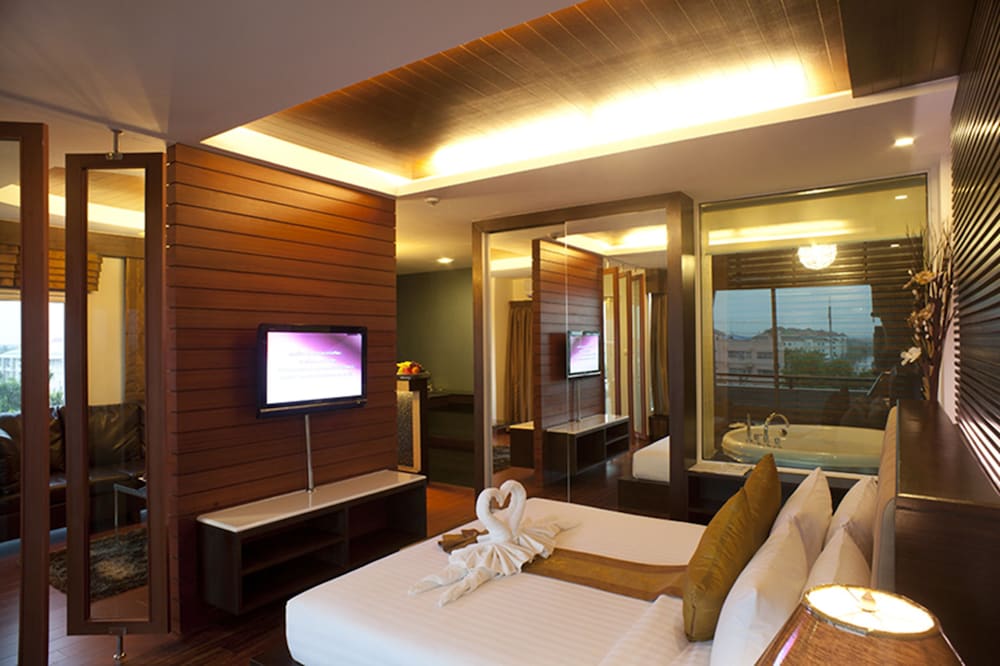 Suvarnabhumi Suite 54/66