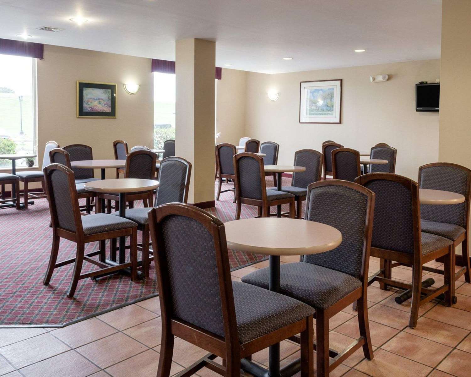 Rodeway Inn Greeneville Downtown 31/35