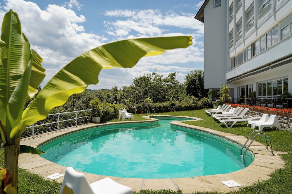 Hotel Avenida 61/62