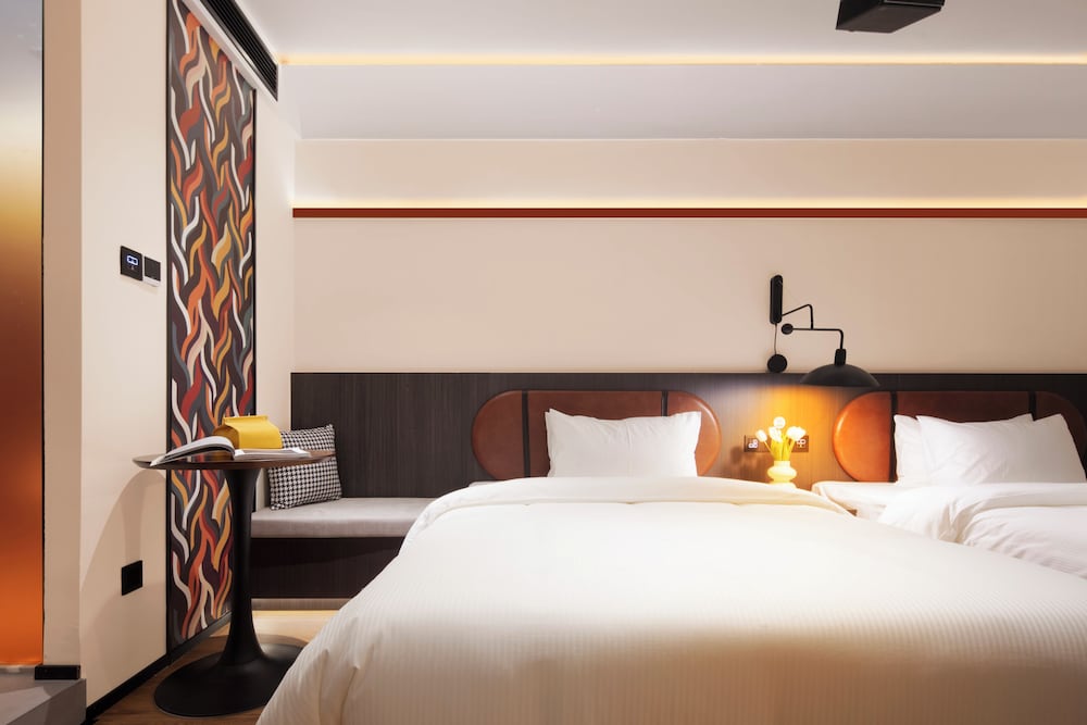 Merica Hotel -Chongqing Jiefangbei 10/24