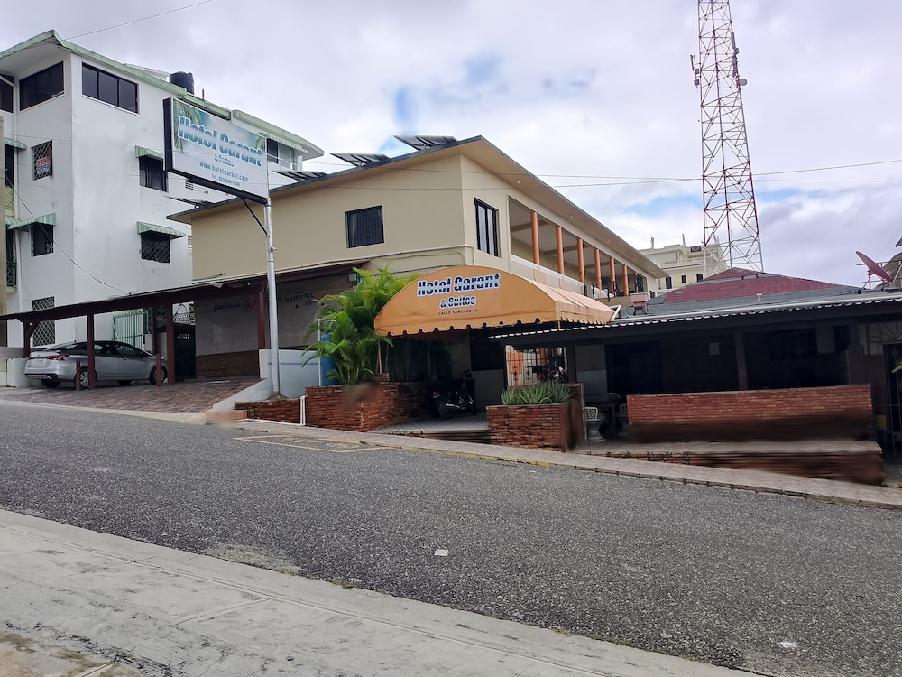 Hotel Garant & Suites 37/49
