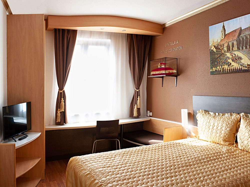 Ibis Bratislava Centrum Hotel 23/66