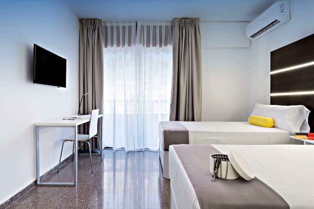 Roisa Hostal Boutique 58/77