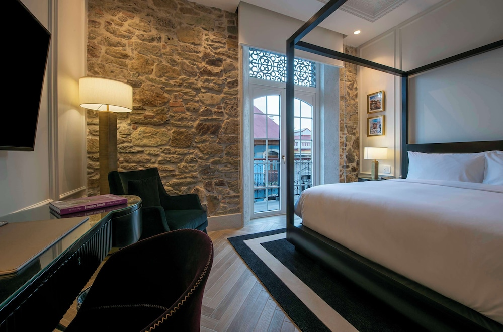 Casco, King Bed، Hotel La Compania In The Unbound Collection By Hyatt 7/10